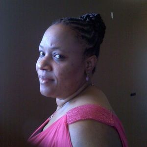 Meet your Posher, Debbie